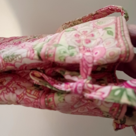 Vera Bradley (hipster) Bag, 14"x 9.75" Washable, Lightweight, Pink/Orange - Picture 3 of 4